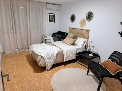 Habitación en Castellana