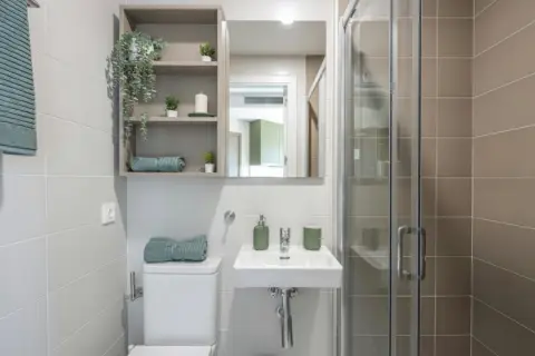Habitación en Pineda-Pedro Salvador