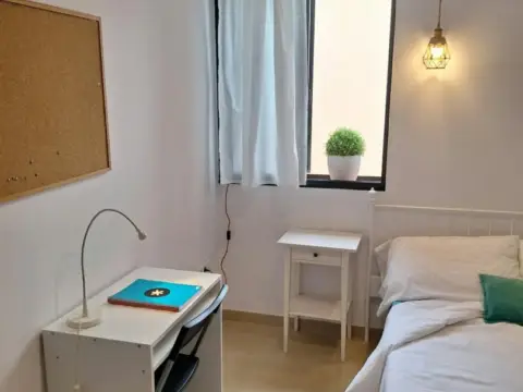 Habitación en Encarnación-Regina