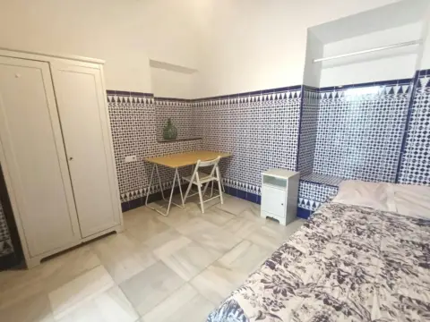 Habitación en Feria-Alameda