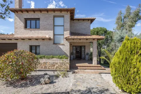 Casa unifamiliar en Valdemorillo