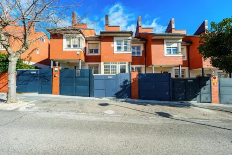 Casa adosada en Paracuellos de Jarama