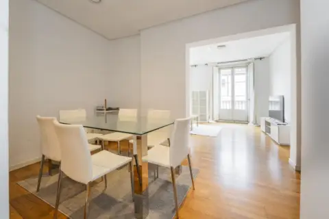 Piso en calle >Cra de S. Jerónimo, nº >