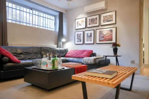 Piso en calle >C. de La Drácena, nº >