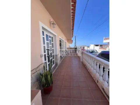Casa en Buzanada