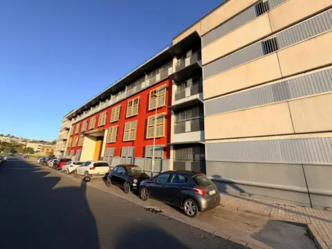 Piso en calle >C. Pobladores, nº >