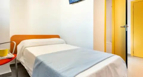 Habitación en Pineda-Pedro Salvador