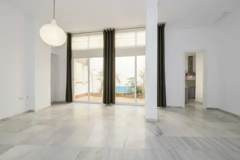 Piso en calle de Fernán Caballero, nº >
