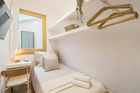 Habitación en El Camp de l'Arpa del Clot
