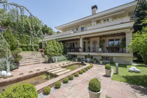 Casa unifamiliar en calle >Av. Gutiérrez Mellado, nº >