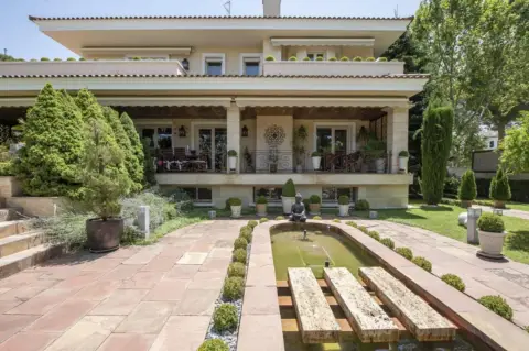 Casa unifamiliar en calle >Av. Gutiérrez Mellado, nº >