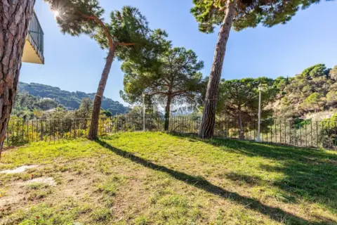Chalet en Canyelles-La Montgoda