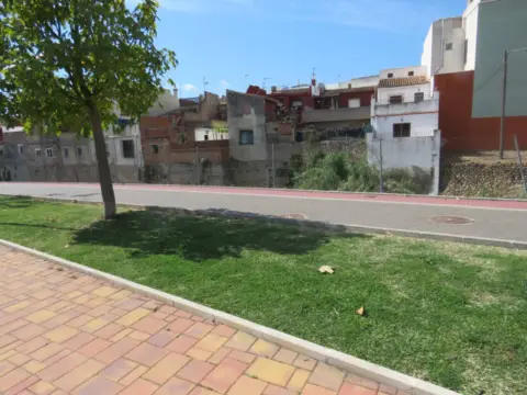 Terreno en Casco Urbano