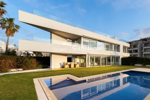 Casa adosada en calle Carrer del Camí de Latall
