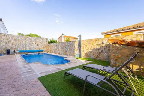 Casa unifamiliar en calle de los Valles, nº >