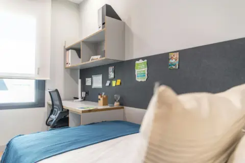 Habitación en La Buhaira-San Bernardo