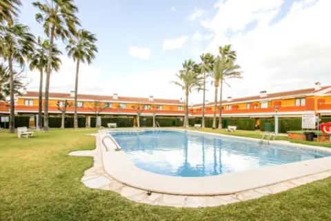 Casa pareada en Els Poblets