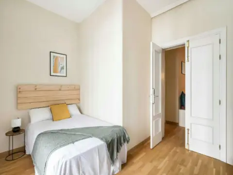 Habitación en Castellana