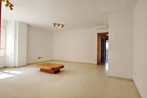 Piso en calle >Av. Cdad. de Matanzas, nº >