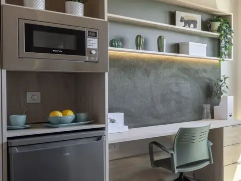 Habitación en Pineda-Pedro Salvador