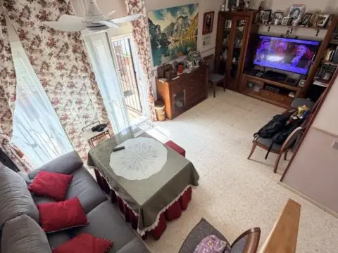 Casa pareada en calle >C. Romanos, nº >