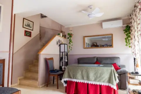 Casa pareada en calle >C. Romanos, nº >