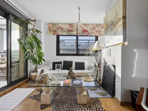 Ático en calle >C. Pobladores, nº >