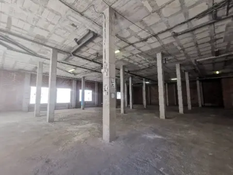 Local comercial en calle >C. Sta. Teresa, nº >