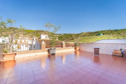 Casa pareada en calle >C. María Zambrano, nº >