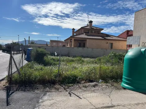 Terreno en calle >C. de los Campirulos, nº >