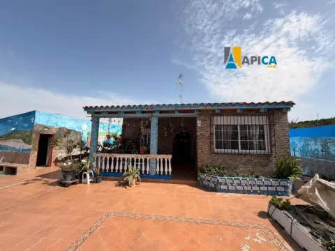 Chalet en La Oliva