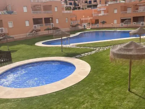 Piso en Zona Urb. Marina de La Torre