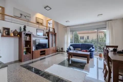 Casa unifamiliar en calle >calle Begonia, nº >