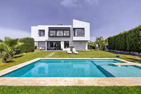 Casa unifamiliar en calle Don Alonso Quijano, nº >18