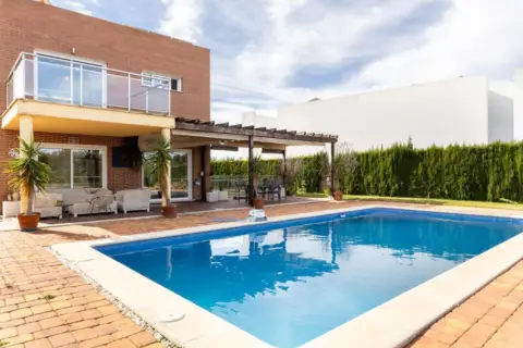 Casa unifamiliar en Carrer Perdiu, nº >