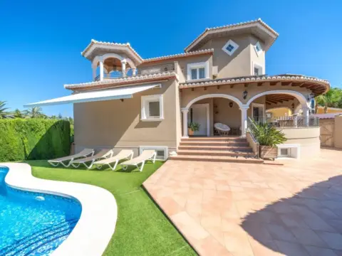Casa unifamiliar en Carrer Alborcer, nº >