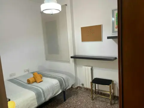 Habitación en El Camp d'en Grassot-Gràcia Nova