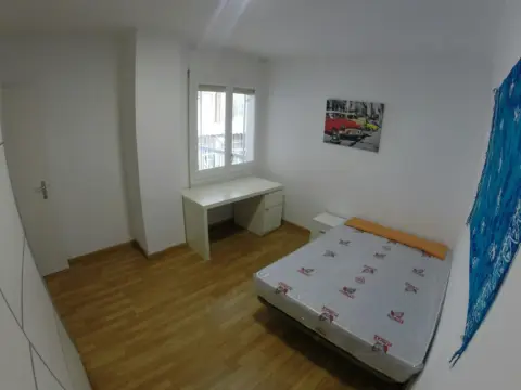 Habitación en El Camp de l'Arpa del Clot