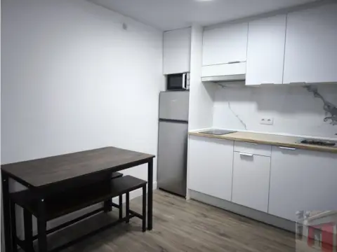 Apartamento en Placeta Don Carlos