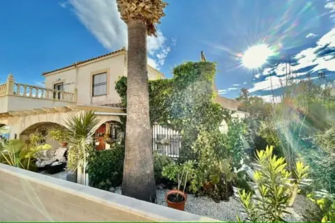 Casa en La Florida-La Chismosa-Los Altos