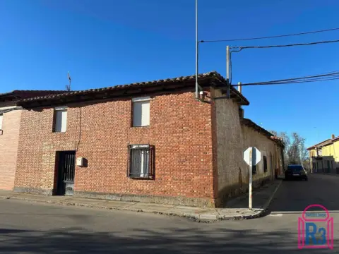 Casa en Cembranos