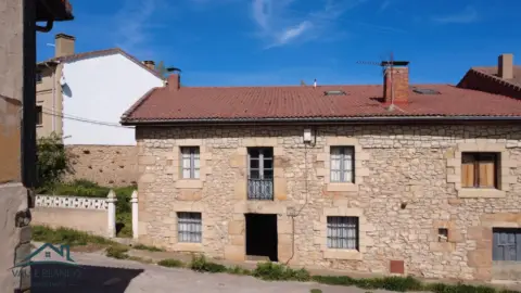 Casa en Allén del Hoyo