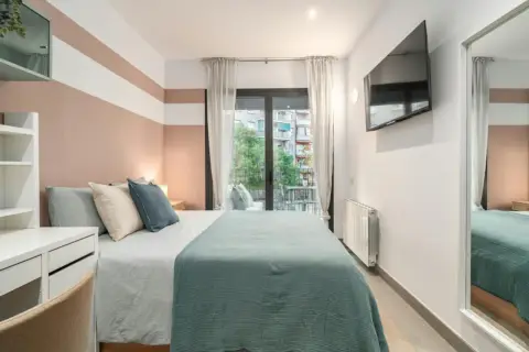 Habitación en Sants-Badal