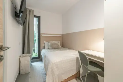 Habitación en Sants-Badal