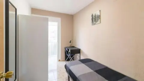 Habitación en El Camp de l'Arpa del Clot