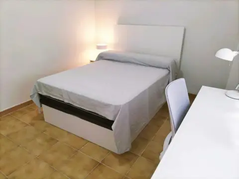 Habitación en Nou Moles