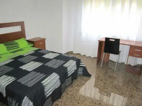Habitación en La Creu Coberta
