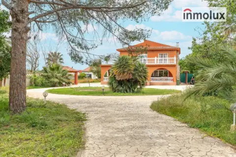 Chalet en calle Migjorn