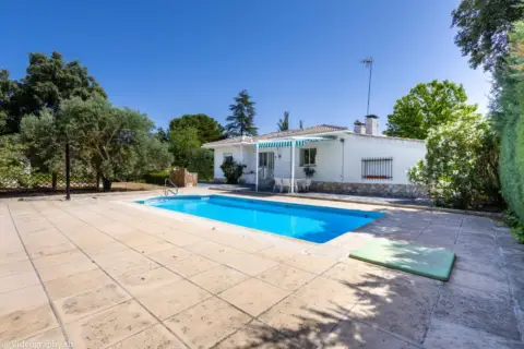 Casa unifamiliar en calle de Villafranca, nº >