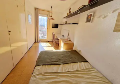Habitación en La Maternitat-Sant Ramon